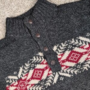 IZOD Gray Red Patterned Button Mock Neck Knit Pullover Sweater Mens